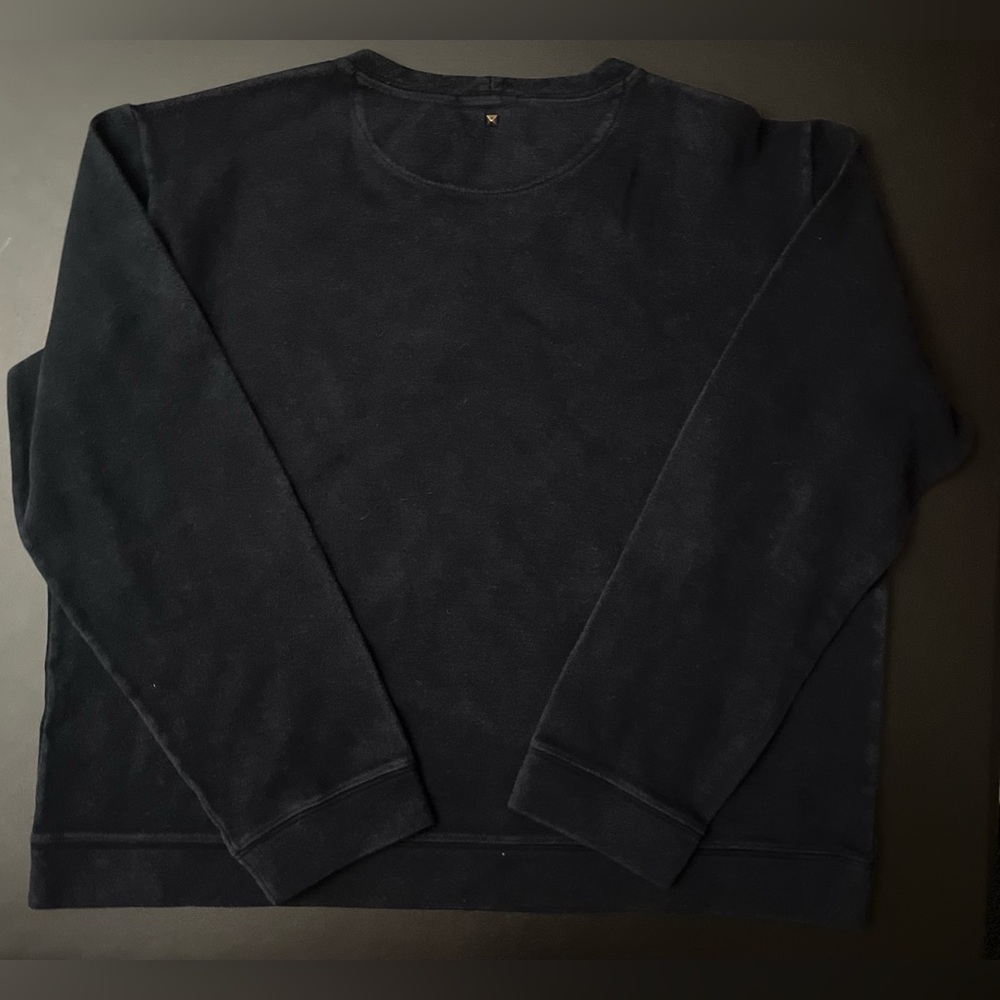 Valentino Garavani Single Stud Crew Neck - Picture 3 of 3